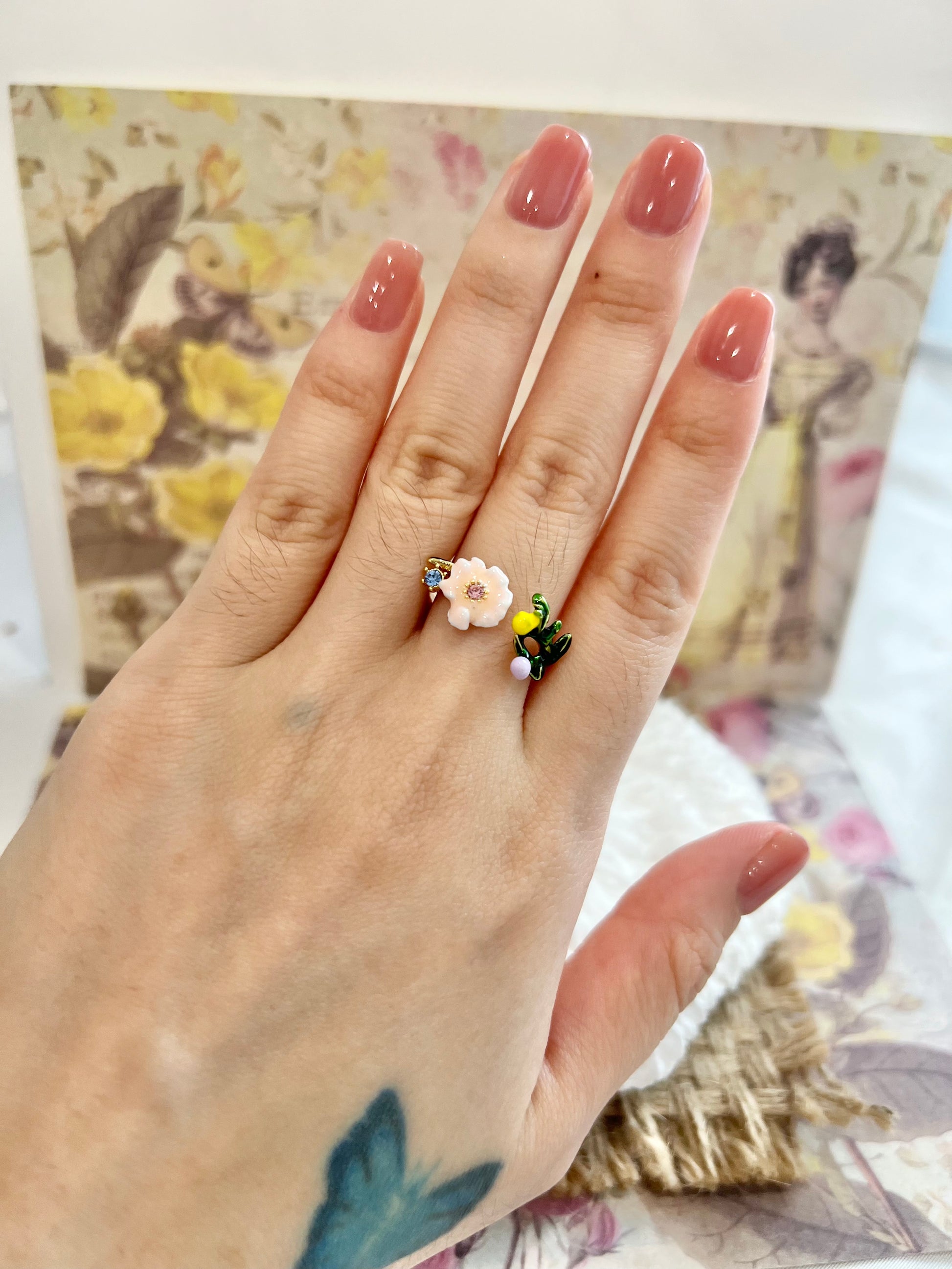 Missliu Handcraft Flower ring white