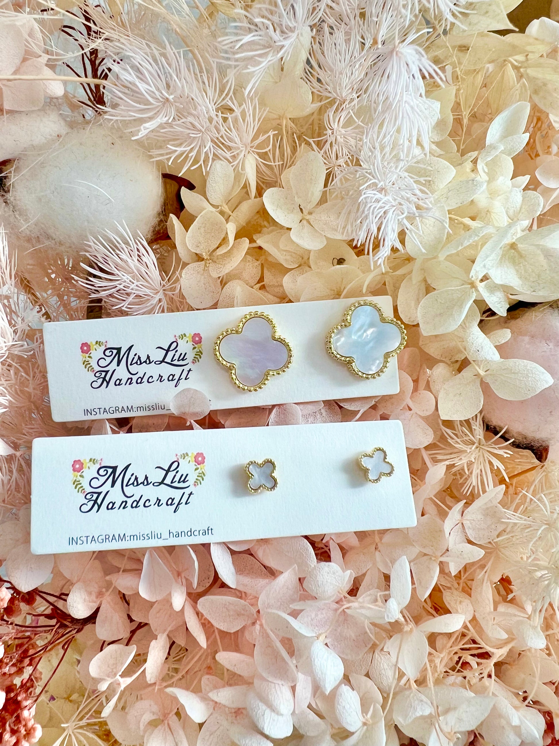 Missliu Handcraft White clovers stud earring