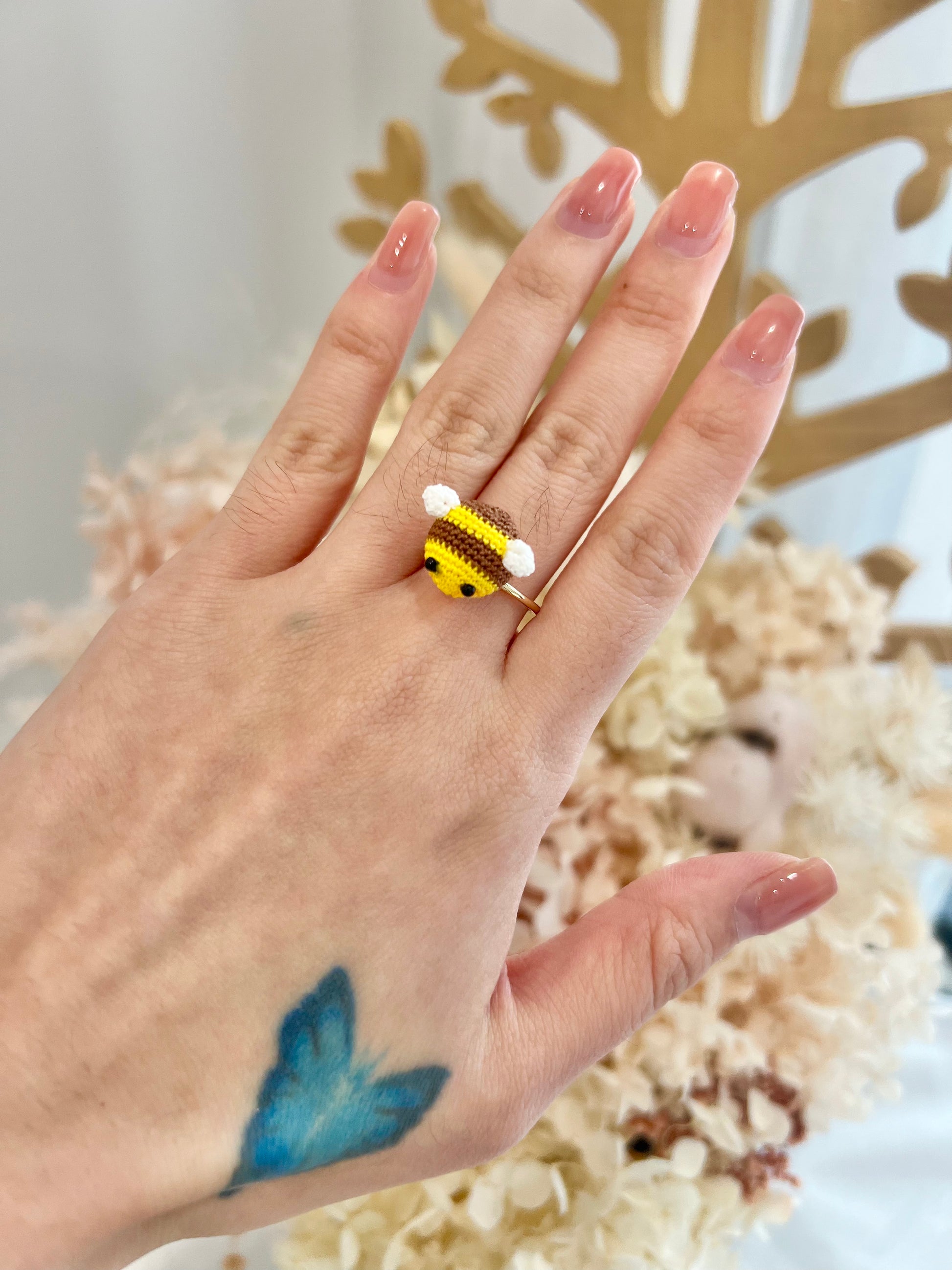 Missliu Handcraft Handmade crochet bee ring