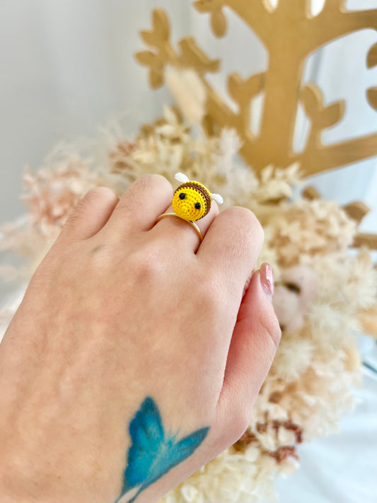 Missliu Handcraft Handmade crochet bee ring
