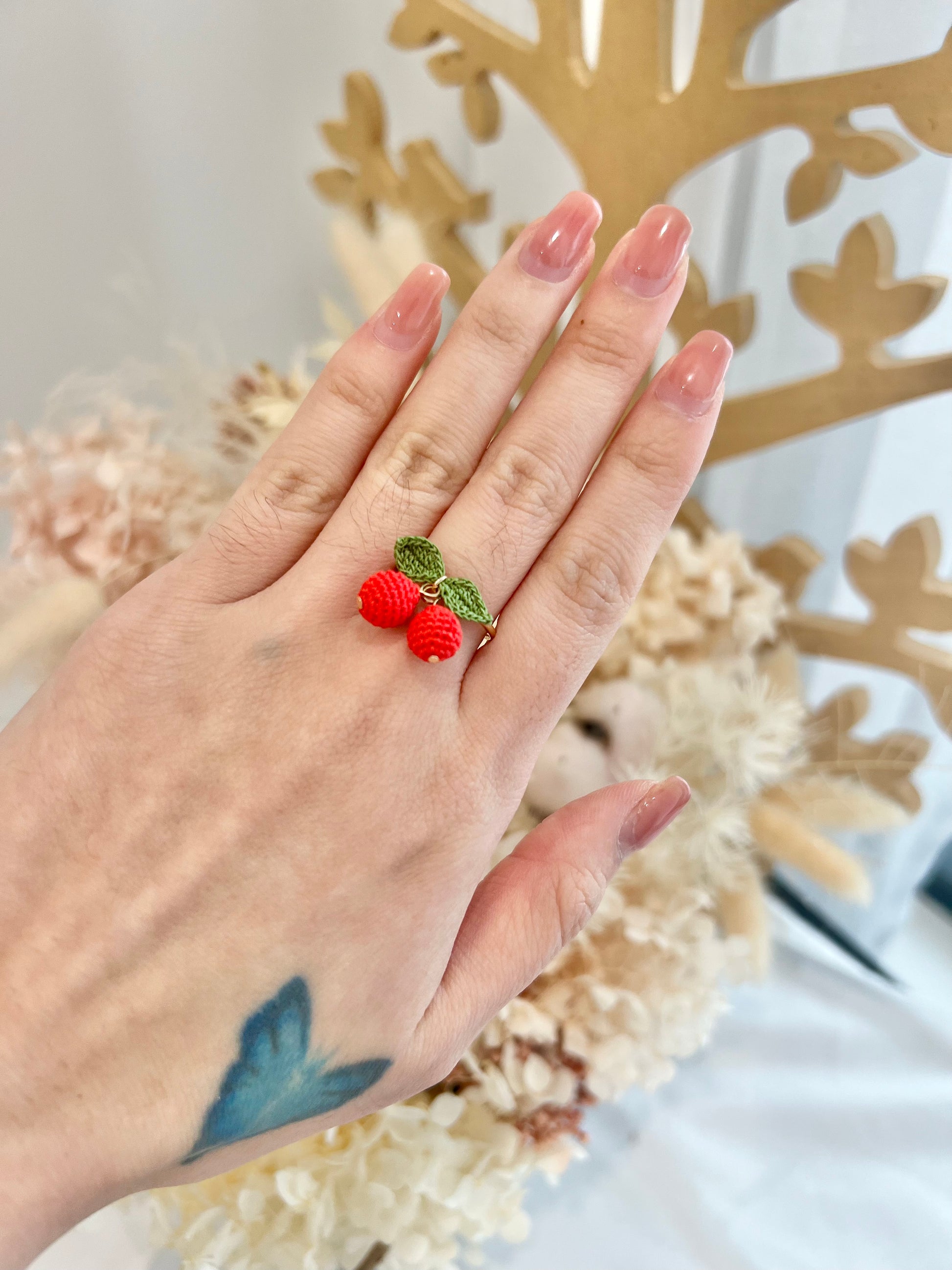 Missliu Handcraft Handmade crochet cherry ring