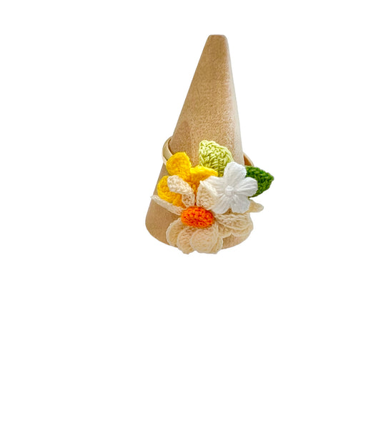Missliu Handcraft Handmade crochet multi-flower ring in orange