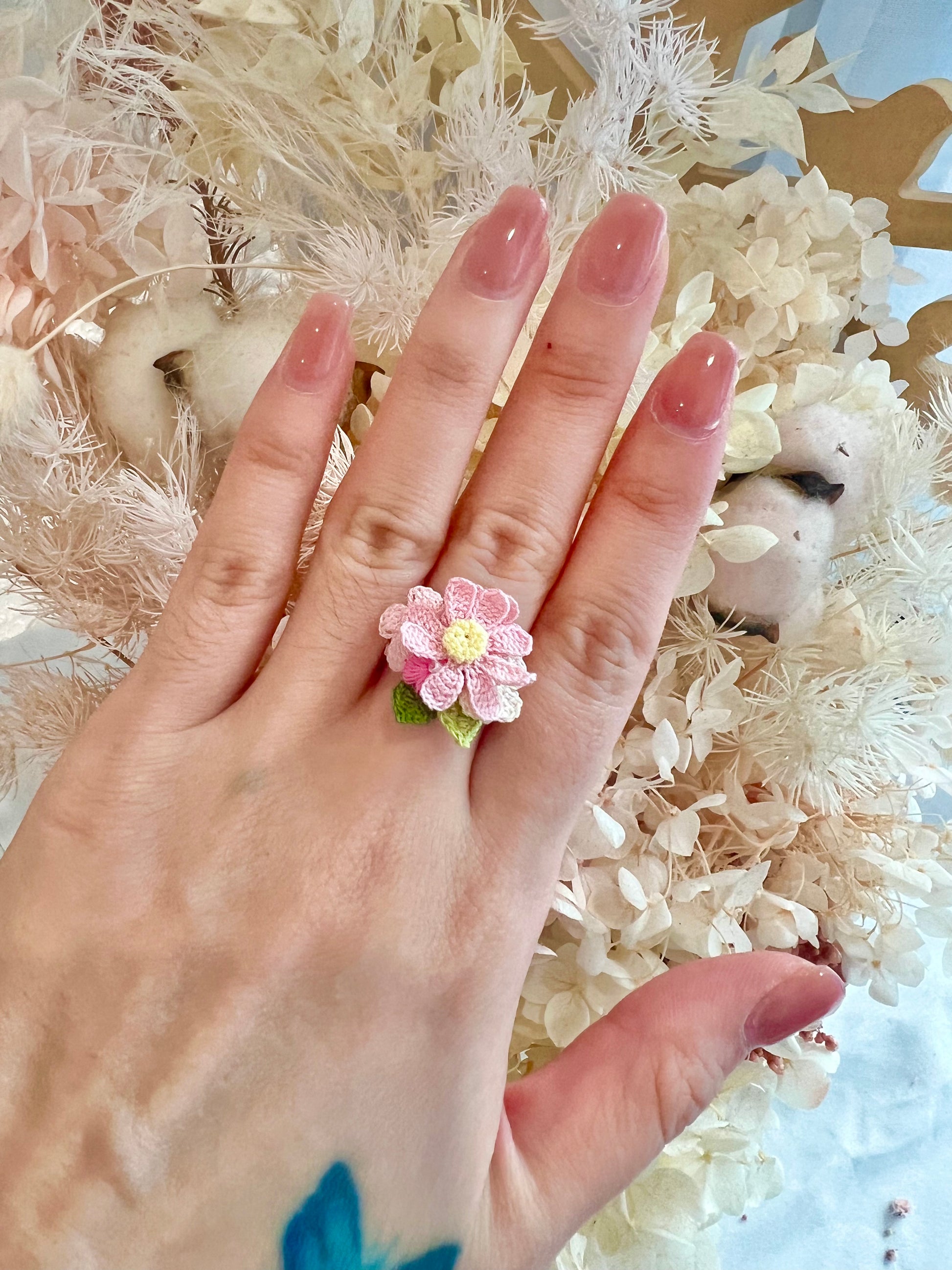 Missliu Handcraft Handmade crochet multi-flower ring in pink