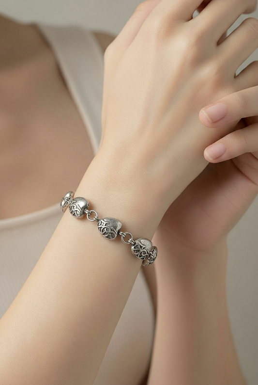 Silver heart bracelet